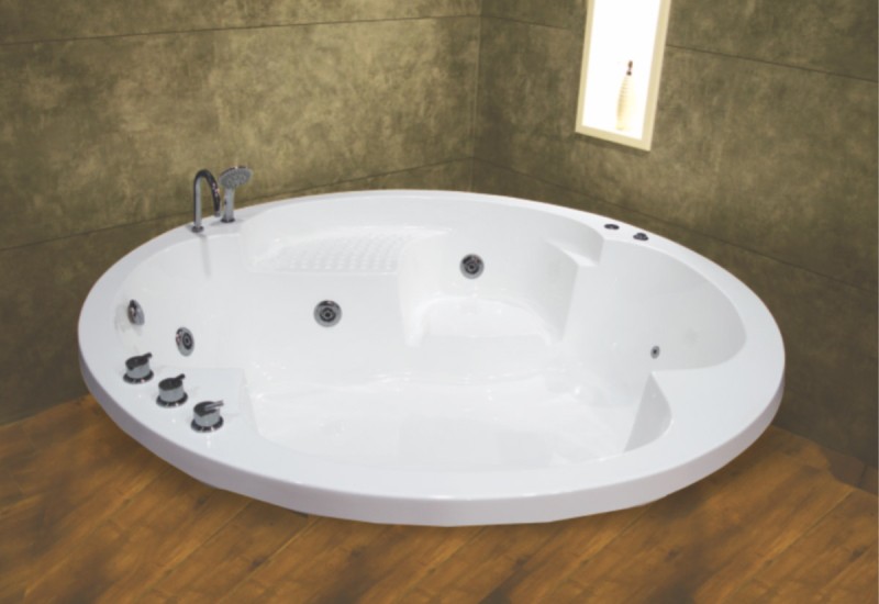 Maderia Bathtub